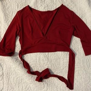 Red crop top 🤩